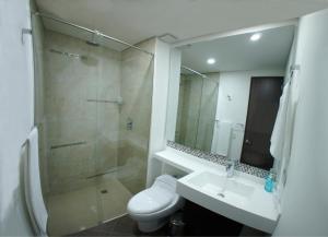 Koupelna v ubytování SM Grand Hotel