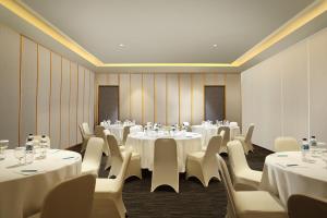 BATIQA Hotel Pekanbaru餐厅或其他用餐的地方