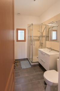 Koupelna v ubytování Gîte du salagou