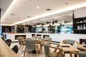 Restaurace v ubytování INNSiDE by Meliá Yogyakarta