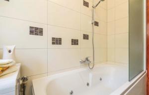 Kúpeľňa v ubytovaní Apartments Valiza III Large apartment - 3 bedrooms and parking space i Apartments Valiza IV