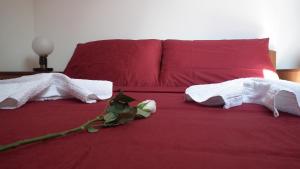 Kama o mga kama sa kuwarto sa Naša Tvrđava Guest Accommodation