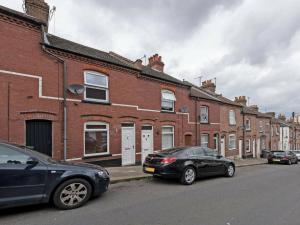 Gallery image of Cambridge House in Luton