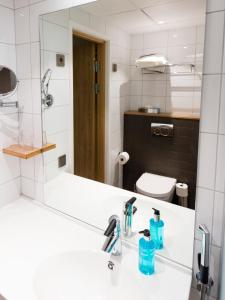 Kylpyhuone majoituspaikassa Park Alandia Hotel