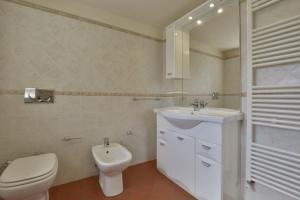 A bathroom at Casa Pescaglia