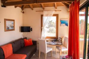 TV a/nebo společenská místnost v ubytování Elena's House