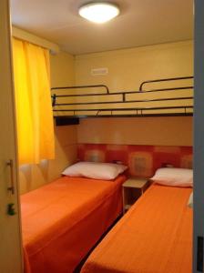 Postel nebo postele na pokoji v ubytování Camping Eden + 37 fotografií