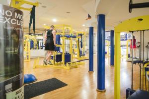 Fitnesscenter och/eller fitnessfaciliteter på Športové a relaxačné centrum - ŠRC