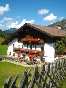 Afbeelding uit fotogalerij van Berggasthof Steckholzer in Sankt Jodok am Brenner