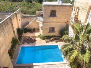 Vista de la piscina de Gozo Spirit o alrededores