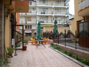 A balcony or terrace at Hotel Sirena