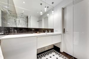 Kúpeľňa v ubytovaní Grand Apartments Wave- Na Fali