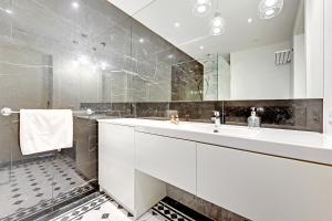 Kúpeľňa v ubytovaní Grand Apartments Wave- Na Fali