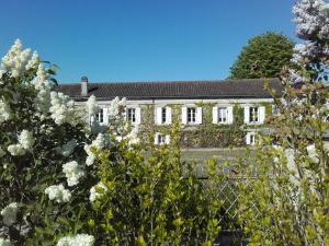 Afbeelding uit fotogalerij van Domaine du Châtelard in Dirac