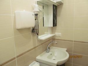 A bathroom at Gerze Apart Otel Még 37 kép