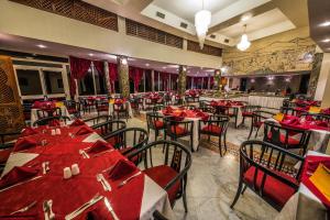 Restaurace v ubytování Menzeh Zalagh City Center