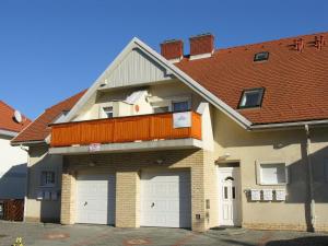 Budova, v ktorej sa apartmán nachádza
