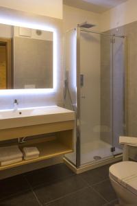 Ένα μπάνιο στο Hotel Collini