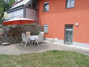 Budova, kde se apartmán nachází + 7 fotografií