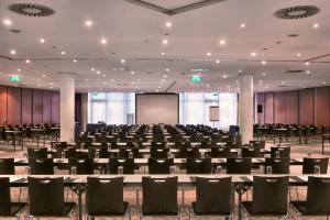 Zona business o sala conferenze di Ramada by Wyndham Dresden