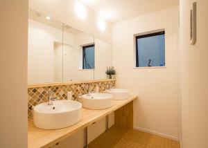 Mulan Hostel tesisinde bir banyo