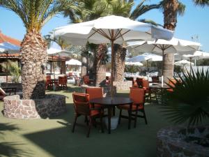 Restaurace v ubytování Hotel Klonos - Kyriakos Klonos