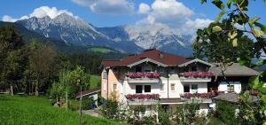 Nespecifikovaný výhled na hory nebo výhled na hory při pohledu z bed and breakfast
