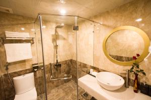 Koupelna v ubytování Sapa Wings Hotel