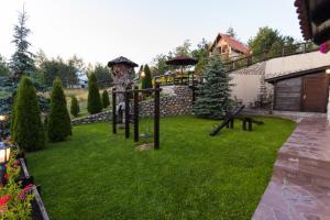 Zahrada ubytování Guest House Vila Bajka