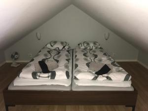 Hallandsgården by Mellbystrands客房内的一张或多张床位