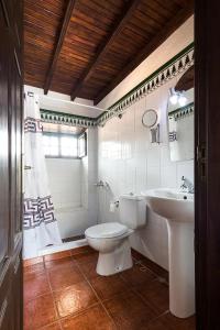 Koupelna v ubytování Casitas Rurales Huerto Conejo
