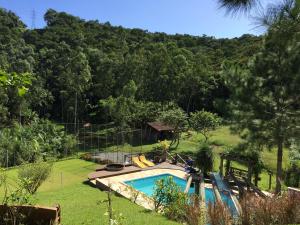 Výhled na bazén z ubytování Pousada Casarão Gastehaus nebo okolí
