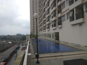Galeriebild der Unterkunft DSR Apartment Margonda Residence 5 in Depok + 5 Fotos