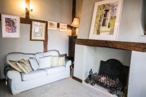 A seating area at Taylour House 