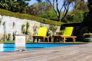 A piscina localizada em Liiiving in Porto | Oporto Garden Pool House ou nos arredores