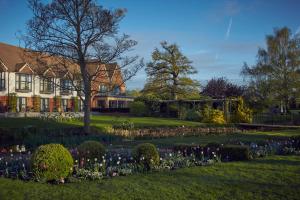 Kebun di luar The Swan, Streatley, Berkshire