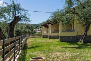 Vonkajšia záhrada v ubytovaní Renata Rooms & Studios