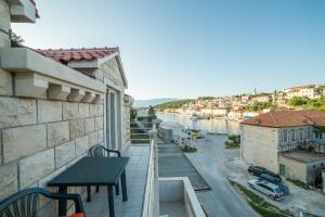 Fotografie z fotogalerie ubytování Apartmani Vana v destinaci Povlja