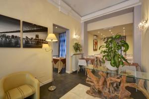 Posedenie v ubytovaní Hotel Universo