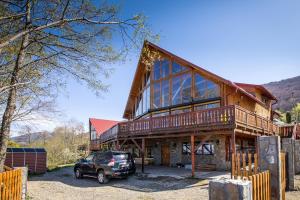 Gallery image of Carpathian Log Home in Bran