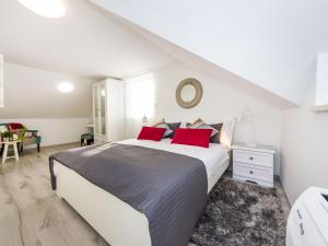 Postel nebo postele na pokoji v ubytování Navis Luxury Apartments