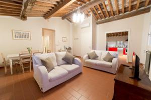 Imagem da galeria de Holiday Home Il Borgo Degli Agrumi em Uzzano