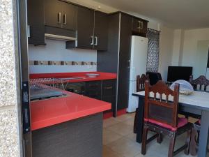 Kuchyňa alebo kuchynka v ubytovaní Vivienda Vacacional Monteprimero 2