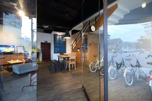 Berbasikal di atau sekitar View Hostel