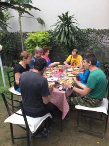 Tetamu yang menginap di Hotel Fishtail Villa