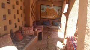 Istumisnurk majutusasutuses Auberge Aain Nakhla