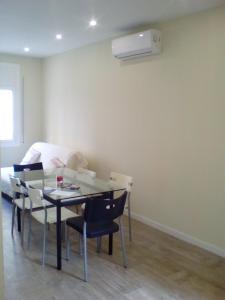 Et opholdsområde på Castel Apartments