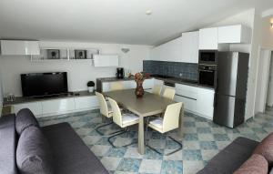 Μια τηλεόραση ή/και κέντρο ψυχαγωγίας στο Apartments Silvija