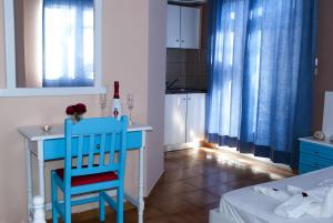 Ένα ή περισσότερα κρεβάτια σε δωμάτιο στο Studio Napoleon +63 φωτογραφίες