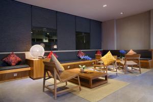 BATIQA Hotel Jababeka Cikarangにあるシーティングエリア